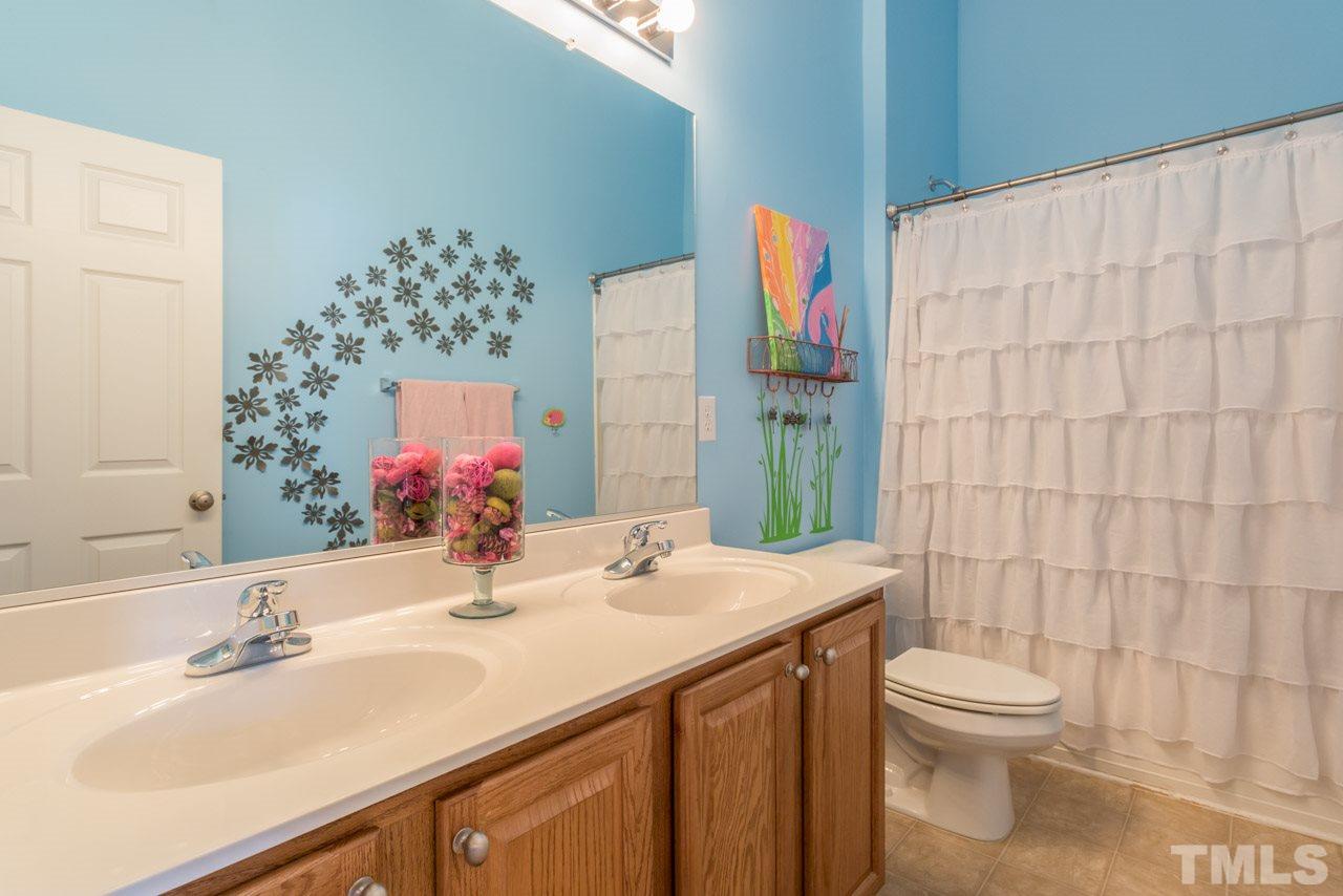 11931 Field Towne Lane Raleigh, NC 27614 - Photo 24 of 25 Gallery Image 24