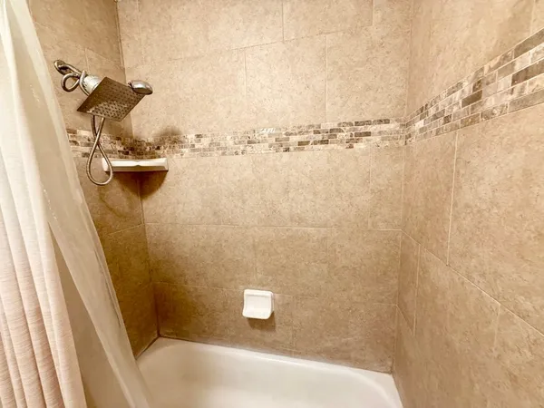 $2,200 | 16730 Frigate Drive, Friendswood, TX 77546