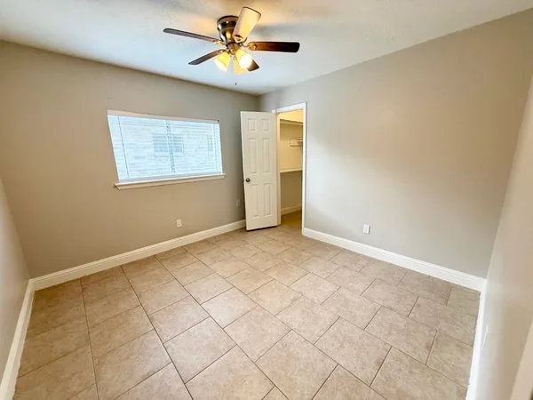 $2,200 | 16730 Frigate Drive, Friendswood, TX 77546