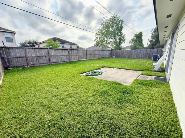 $2,200 | 16730 Frigate Drive, Friendswood, TX 77546