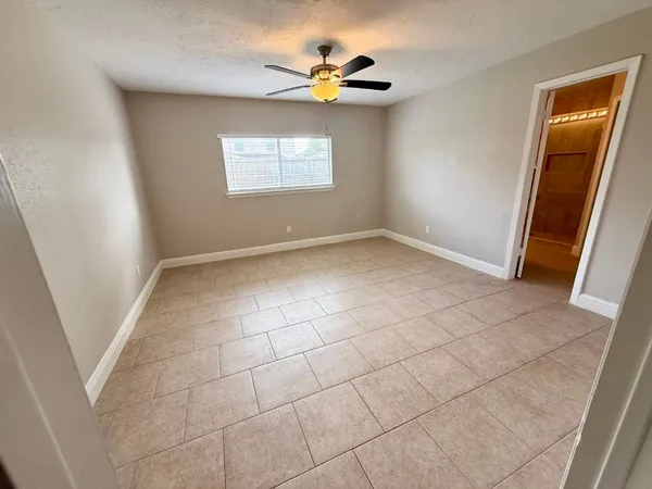 $2,200 | 16730 Frigate Drive, Friendswood, TX 77546