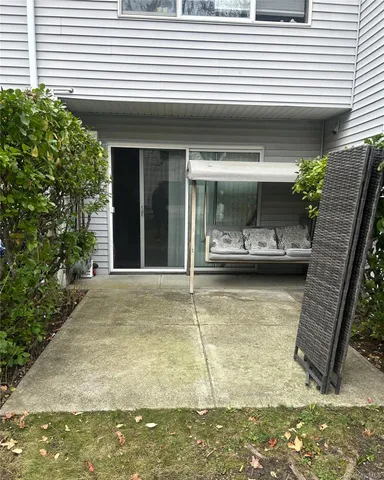 a view of a entrance door of the house