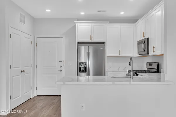 $150,000 | 750 Lighthouse Drive, Unit 3112, Barnegat, NJ 08005