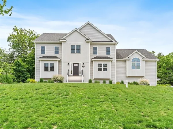$1,325,000 | 17 Grand Street, Wilmington, MA 01887