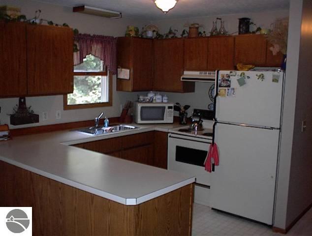 6324 Barney Road Traverse City, MI 49684 - Photo 4 of 8 1651933-3.JPG
