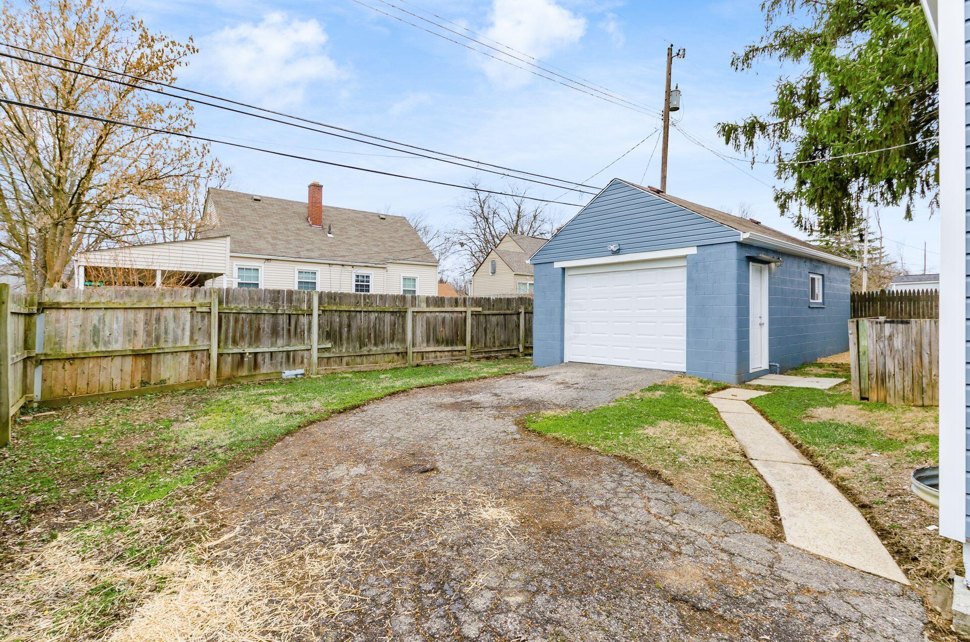3077 Gerbert Road Columbus, OH 43224 - Photo 24 of 27 024_2483_L 3077 Gerbert Rd076