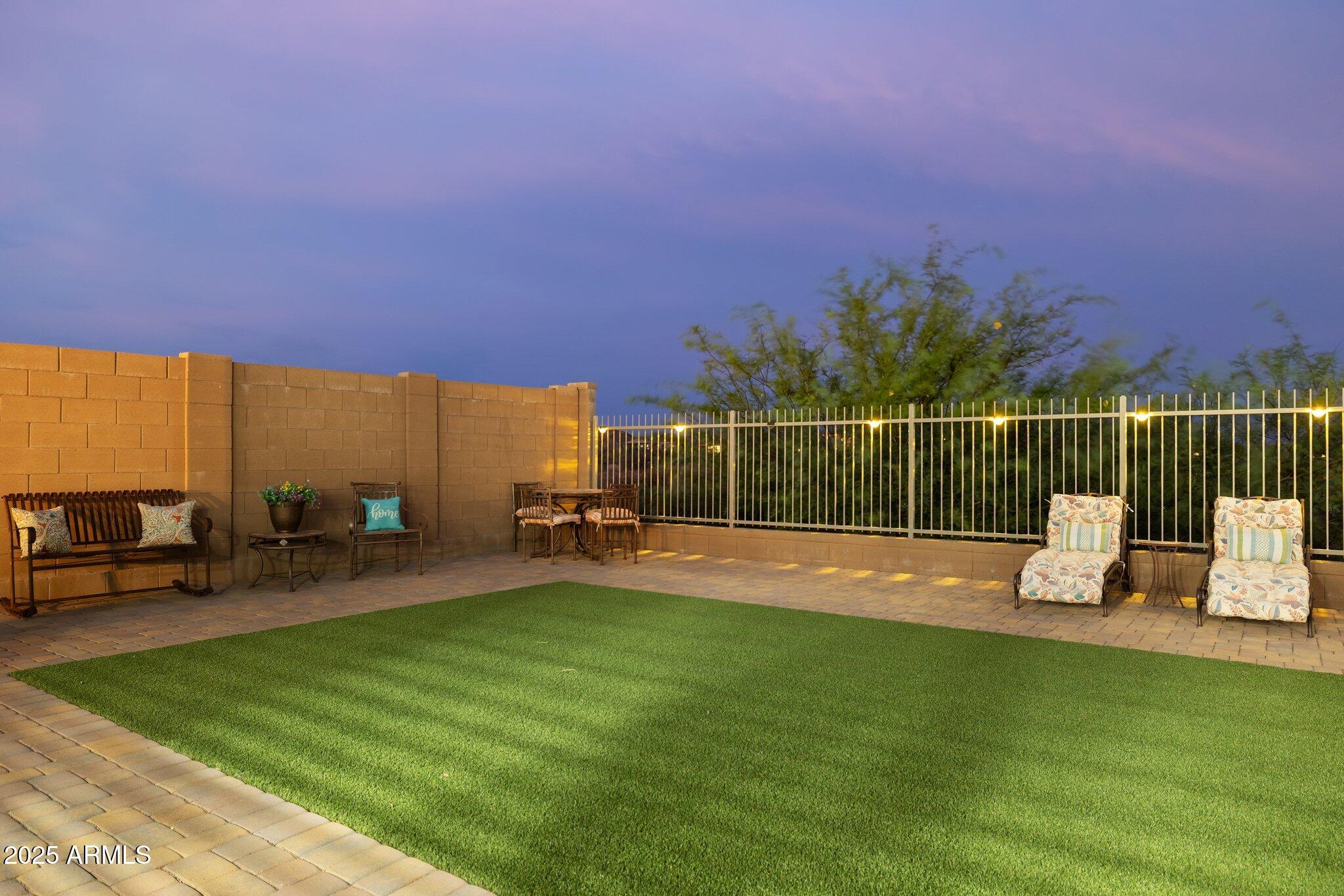 12347 East Soloman Road Gold Canyon, AZ 85118 - Photo 27 of 51 a view of a park with sitting area