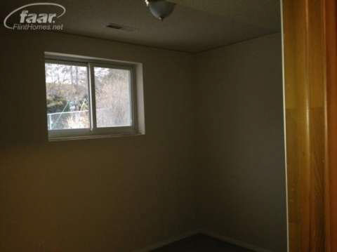 13289 Torrey Road Fenton, MI 48430 - Photo 14 of 15 20394775-13.JPG