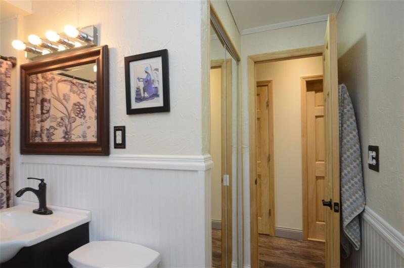 113 Nike Road Coraopolis, PA 15108 - Photo 12 of 13 Gallery Image 12