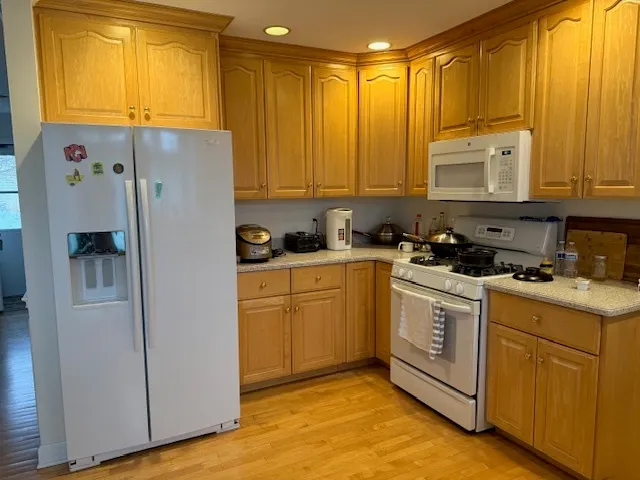 $4,000 | 1940 Carriage Hill Road, Lisle, IL 60532