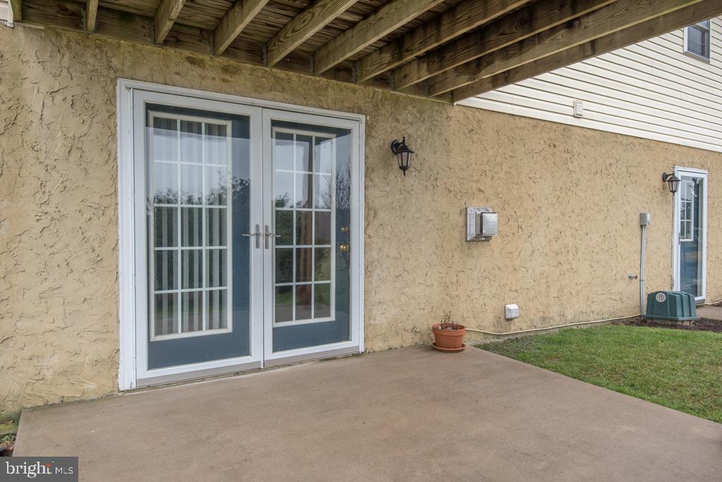 130 Scotland Road Quarryville, PA 17566 - Photo 33 of 41 Rear Patio