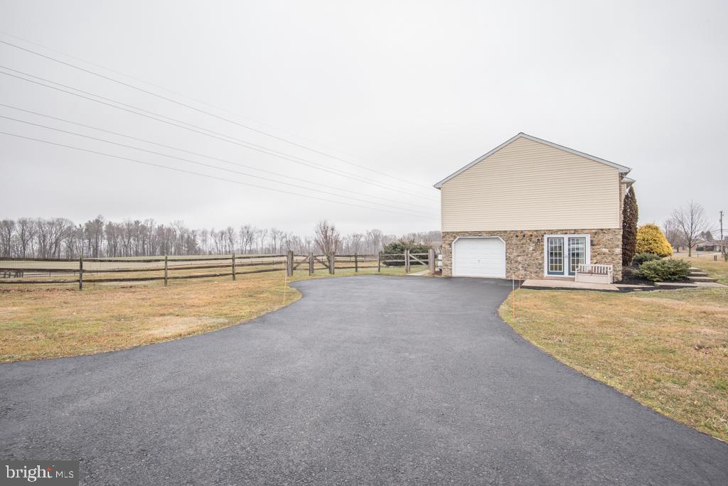 130 Scotland Road Quarryville, PA 17566 - Photo 38 of 41 Driveway