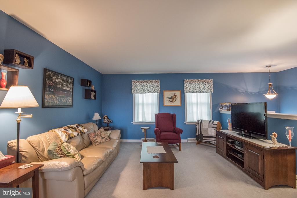 130 Scotland Road Quarryville, PA 17566 - Photo 5 of 41 Living Room