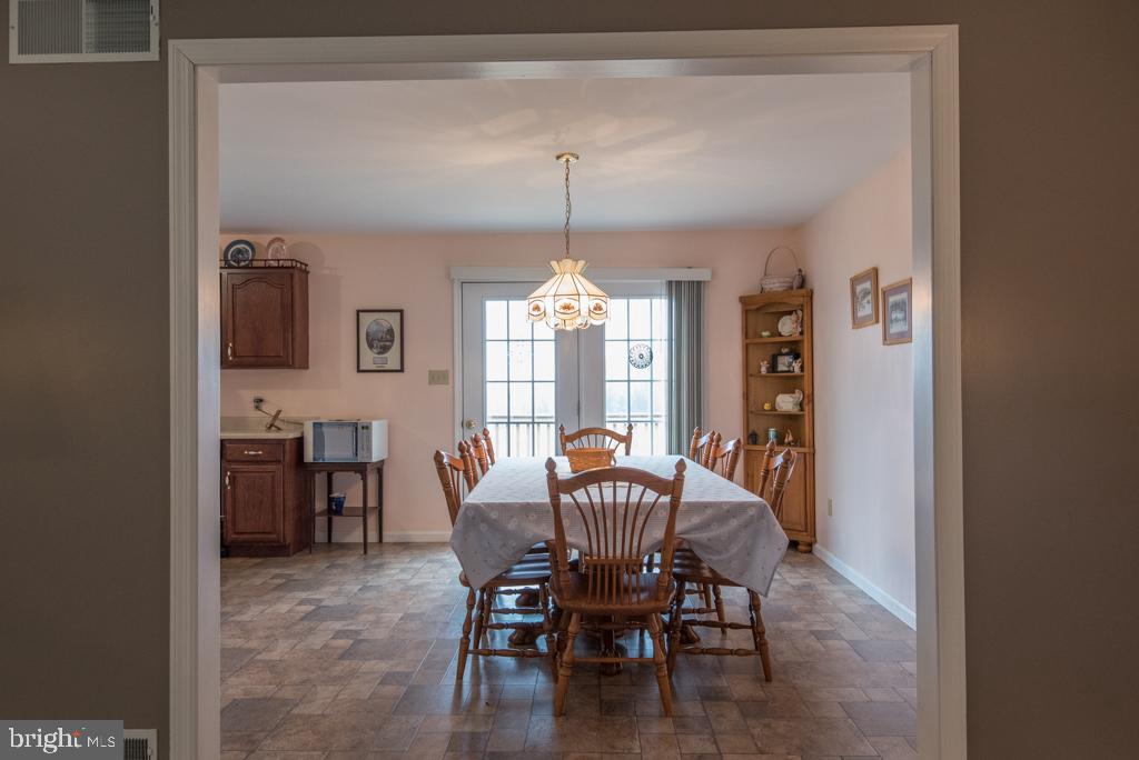 130 Scotland Road Quarryville, PA 17566 - Photo 8 of 41 Dining Area