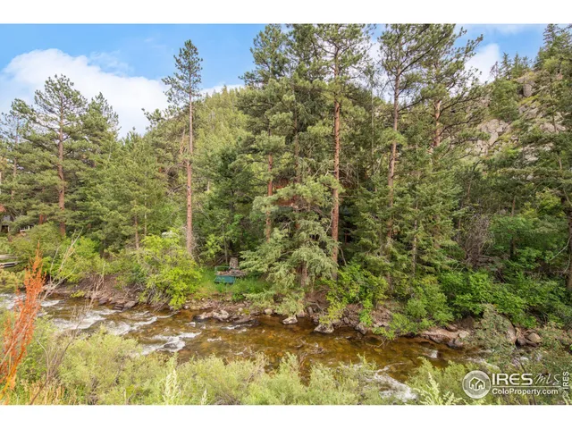a black and white photo of a mountain