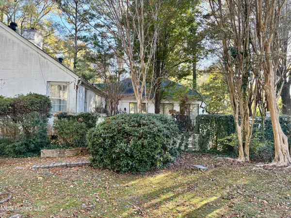 $275,000 | 407 South Ward Street, Senatobia, MS 38668
