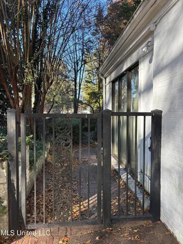 $299,900 | 407 South Ward Street, Senatobia, MS 38668