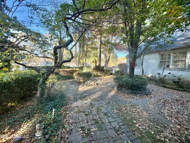 $299,900 | 407 South Ward Street, Senatobia, MS 38668