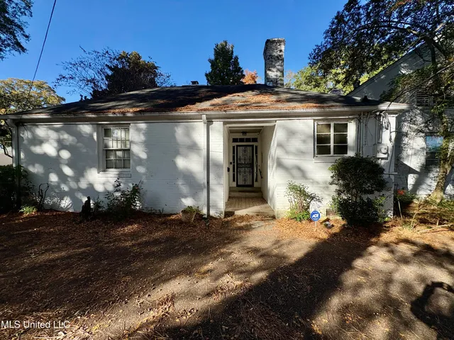 $299,900 | 407 South Ward Street, Senatobia, MS 38668