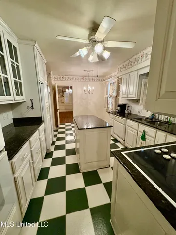 $299,900 | 407 South Ward Street, Senatobia, MS 38668