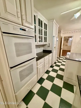 $275,000 | 407 South Ward Street, Senatobia, MS 38668