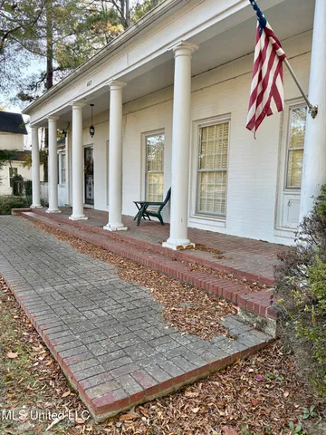 $299,900 | 407 South Ward Street, Senatobia, MS 38668