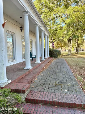 $299,900 | 407 South Ward Street, Senatobia, MS 38668