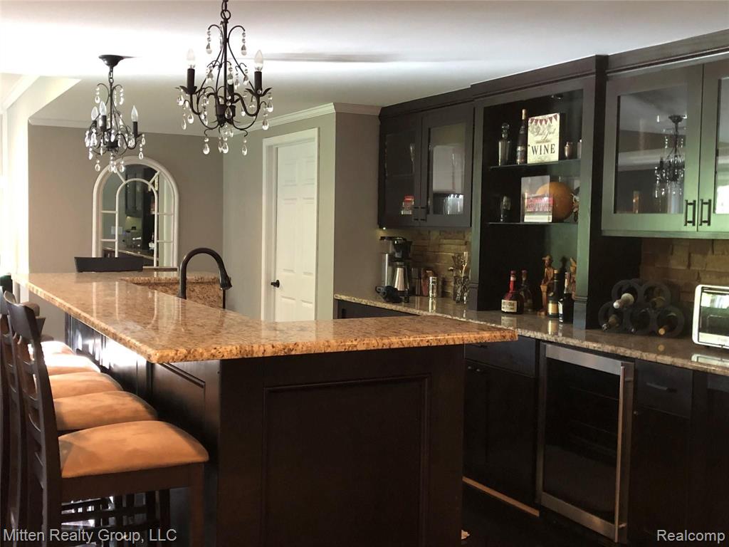 417 Wedington Court Rochester, MI 48307 - Photo 4 of 6