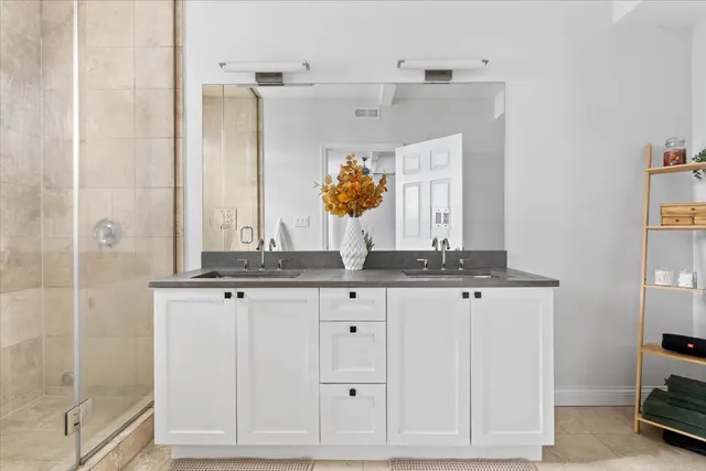 $449,900 | 1225 North California Avenue, Unit 4C, Chicago, IL 60622