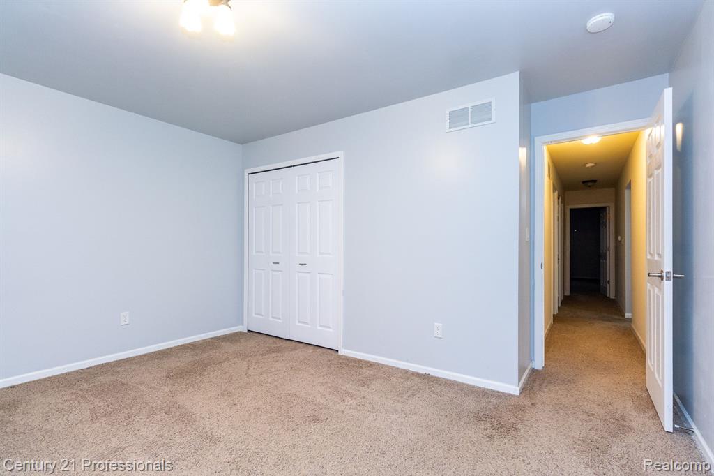 2788 Ranieri Drive Troy, MI 48085 - Photo 24 of 39