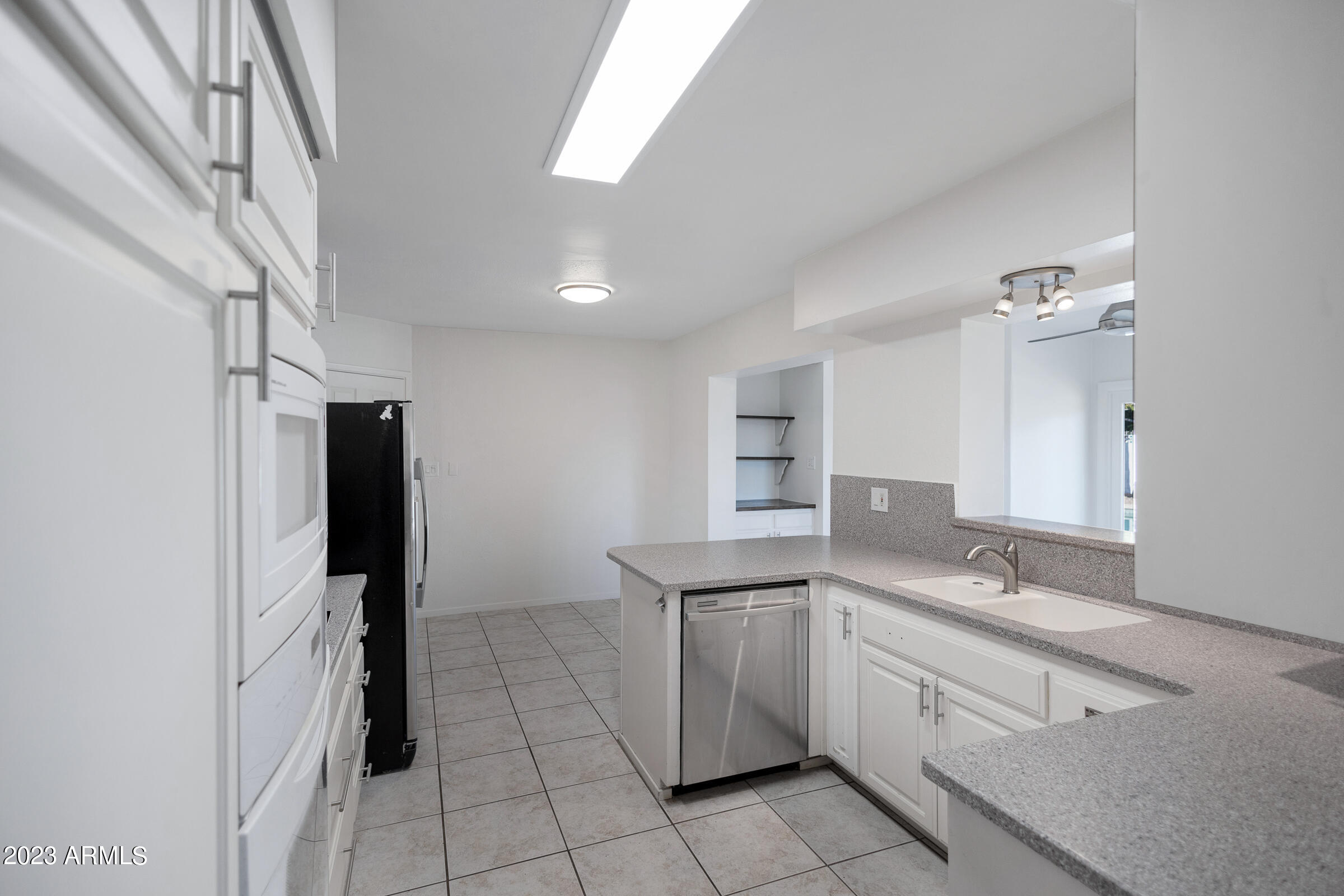 1739 East Ocotillo Road Phoenix, AZ 85016 - Photo 13 of 50 1739 E Ocotillo Rd-13