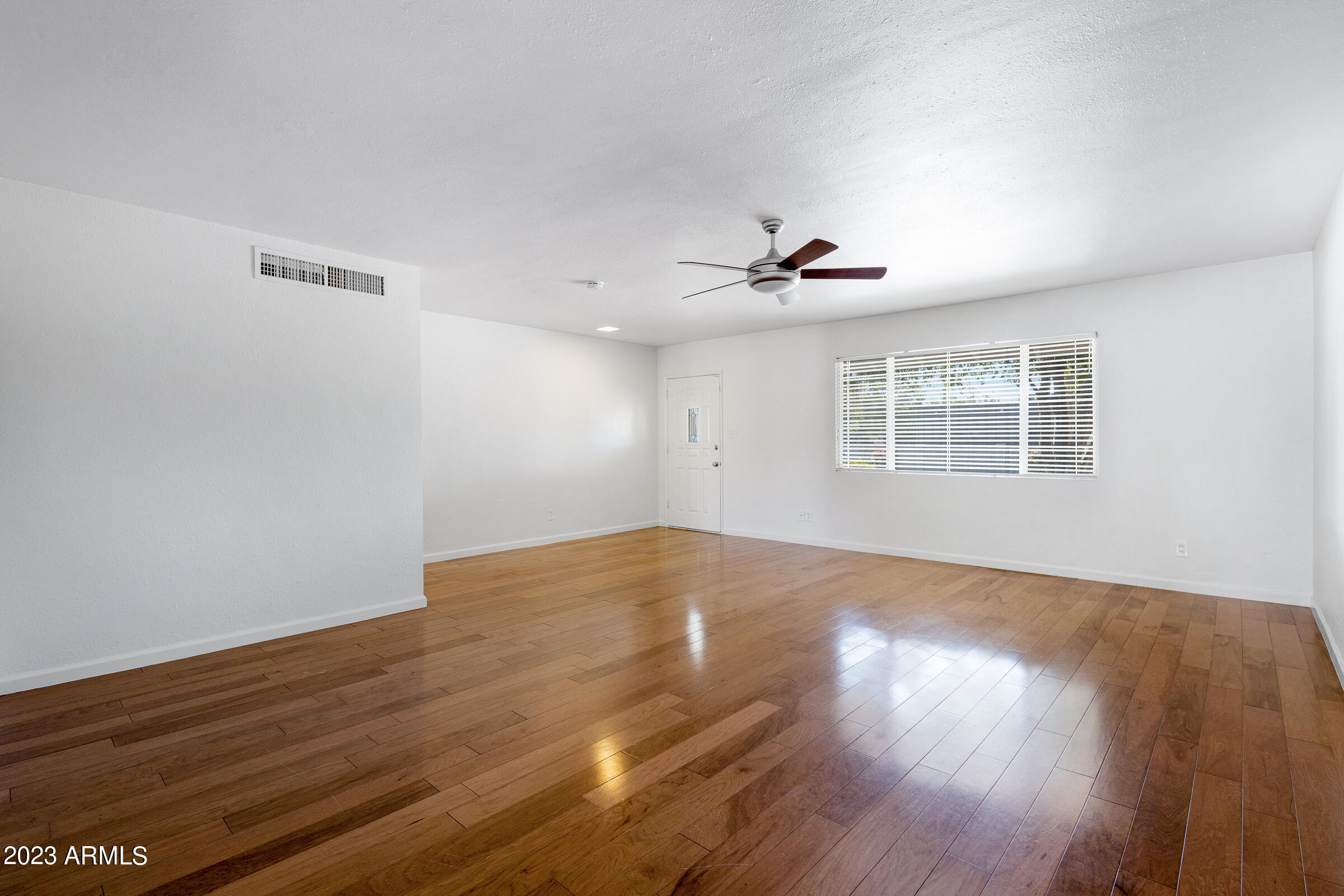 1739 East Ocotillo Road Phoenix, AZ 85016 - Photo 8 of 50 1739 E Ocotillo Rd-8