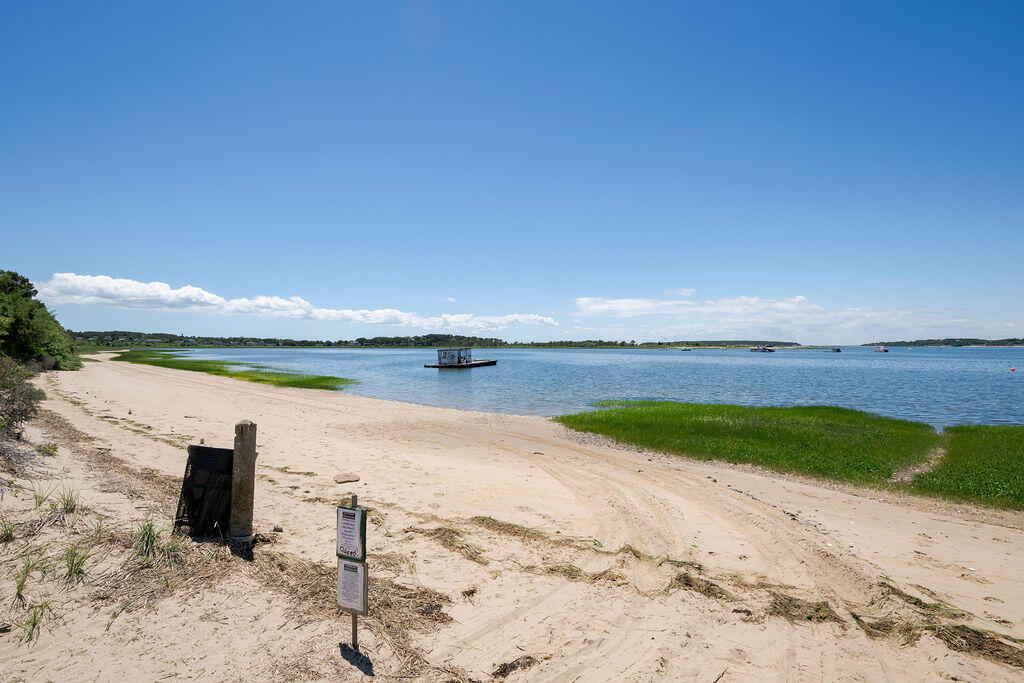 45 Pier Road Wellfleet, MA 02667 - Photo 34 of 38 45_Peir_RD-26
