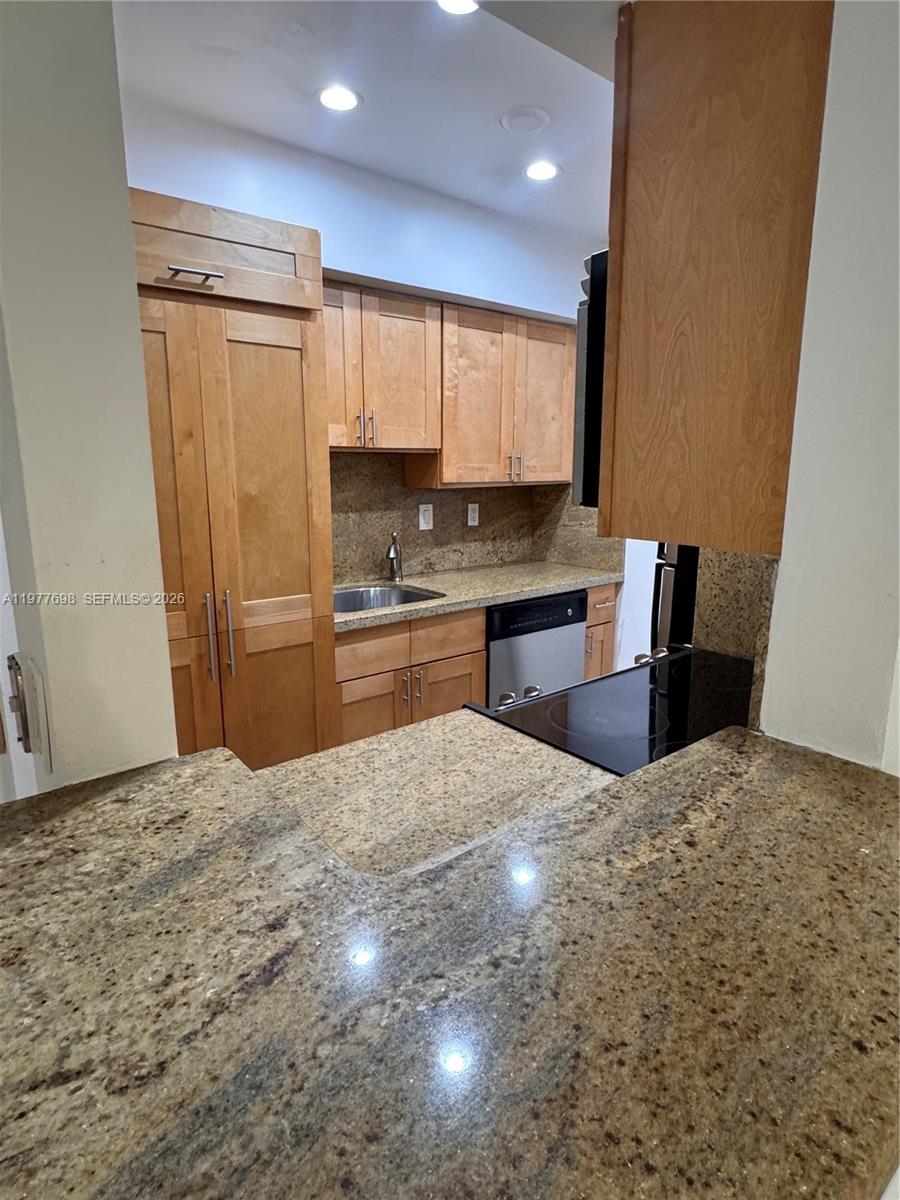 9392 Southwest 77th Avenue, Unit E5 Miami, FL 33156 - Photo 2 of 7