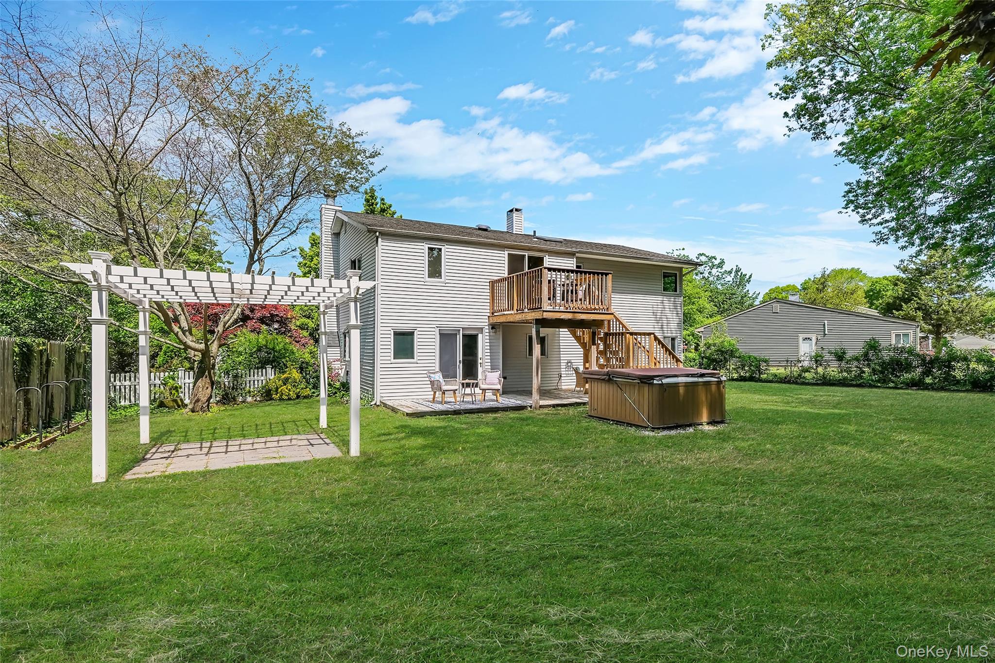 103 Stephen Road Bayport, NY 11705 - Photo 34 of 41
