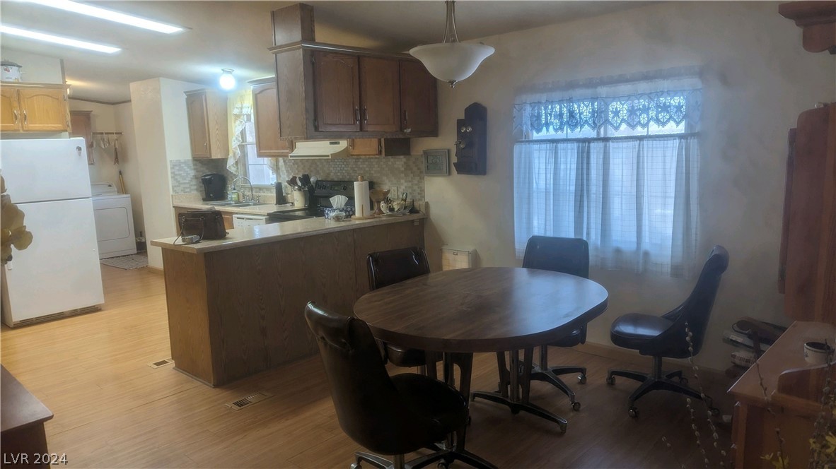 3530 North Blagg Road Pahrump, NV 89060 - Photo 18 of 27 Dining room and Kitchen