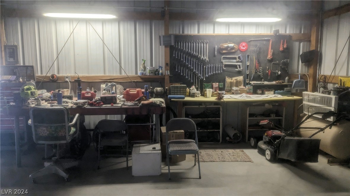 3530 North Blagg Road Pahrump, NV 89060 - Photo 8 of 27 Inside shop