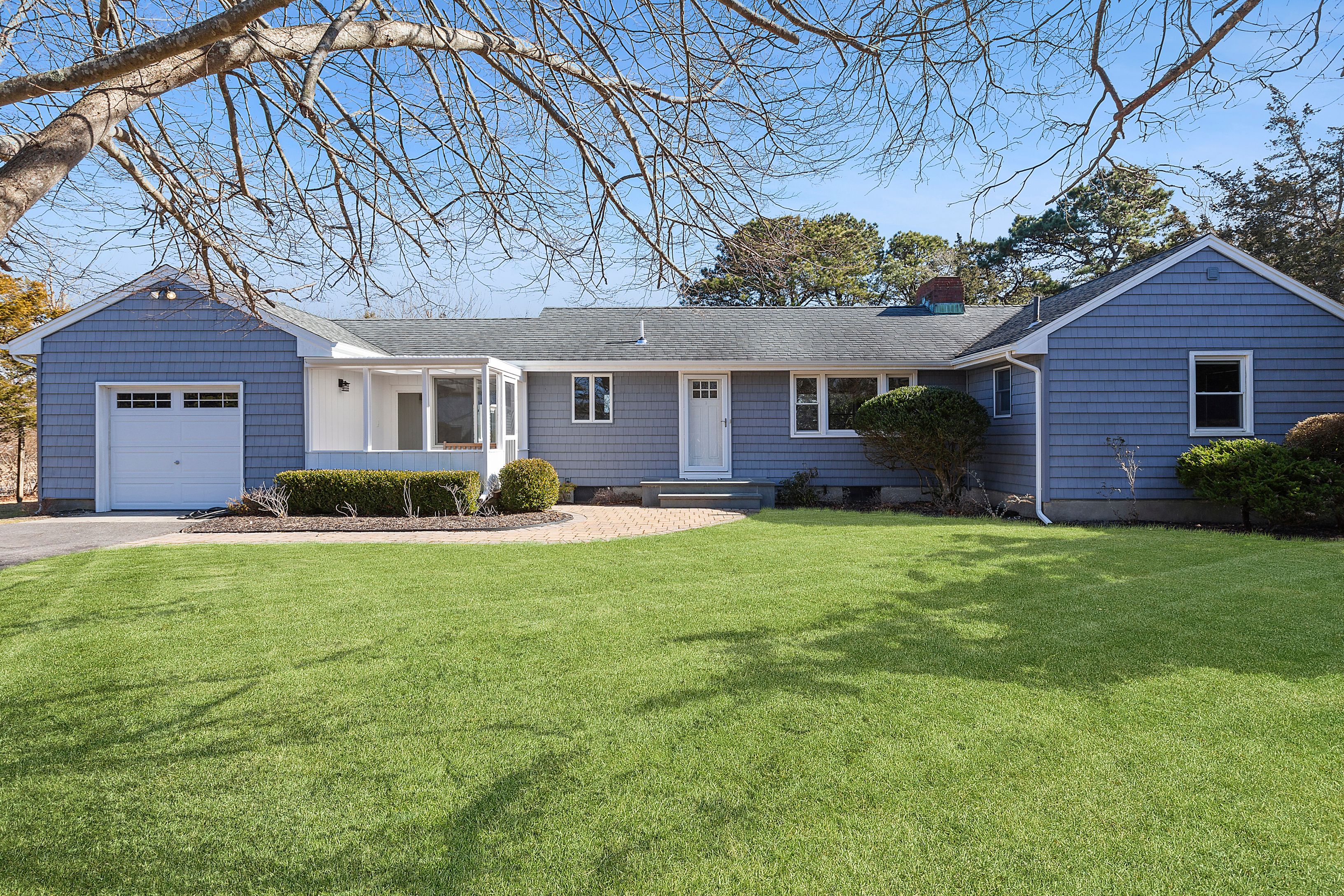 25 Hampton Harbor Road Hampton Bays, NY 11946 - Photo 1 of 10 Gallery Image 1