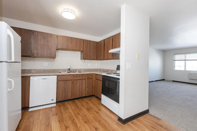 $1,400 | 723 Princeton Court, Hartland, WI 53029