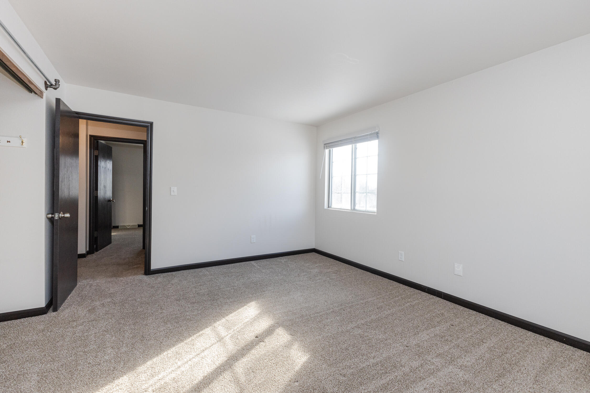 723 Princeton Court Hartland, WI 53029 - Photo 17 of 32 Bedroom 1