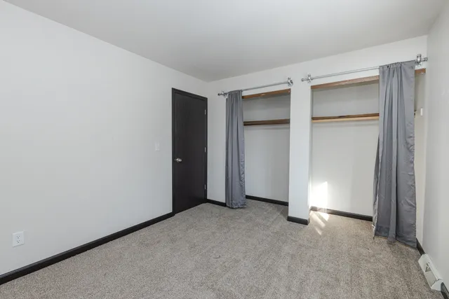 $1,400 | 723 Princeton Court, Hartland, WI 53029