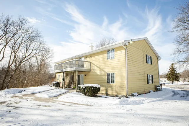 $1,400 | 723 Princeton Court, Hartland, WI 53029