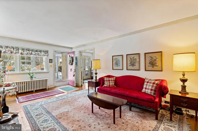 $750,000 | 506 Spring Lane, Wyndmoor, PA 19038