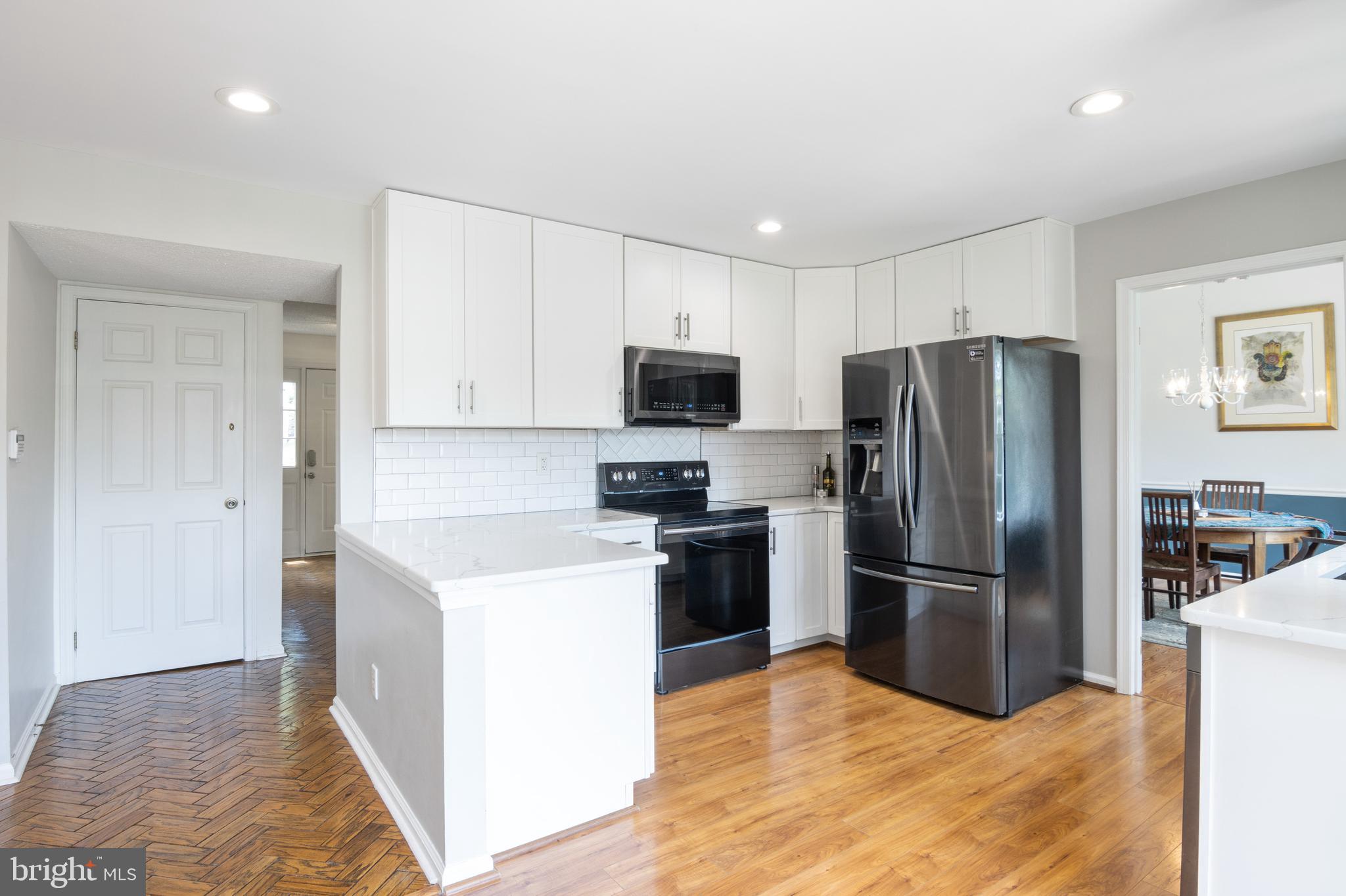 213 Hunters Ridge Road Lutherville-Timonium, MD 21093 - Photo 15 of 40 Kitchen with Recessed Lights & Nice Appliances