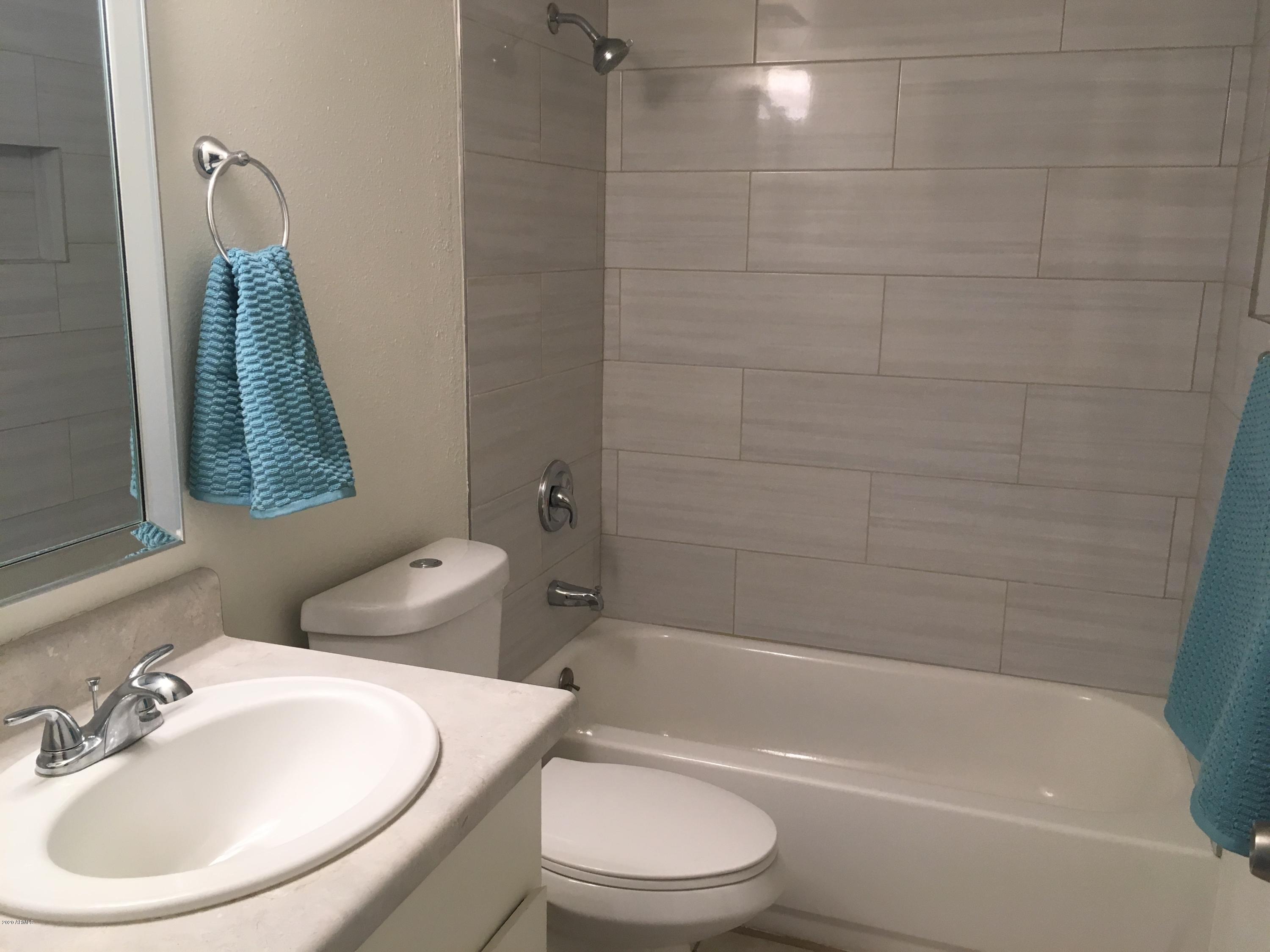 1320 East Bethany Home Road, Unit 35 Phoenix, AZ 85014 - Photo 11 of 33 Hall Bathroom 1