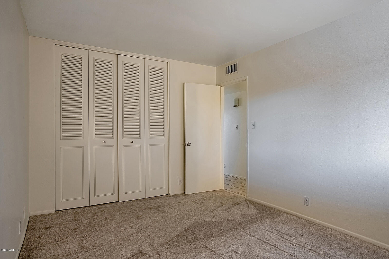 1320 East Bethany Home Road, Unit 35 Phoenix, AZ 85014 - Photo 12 of 33 Bedroom 1 (3)