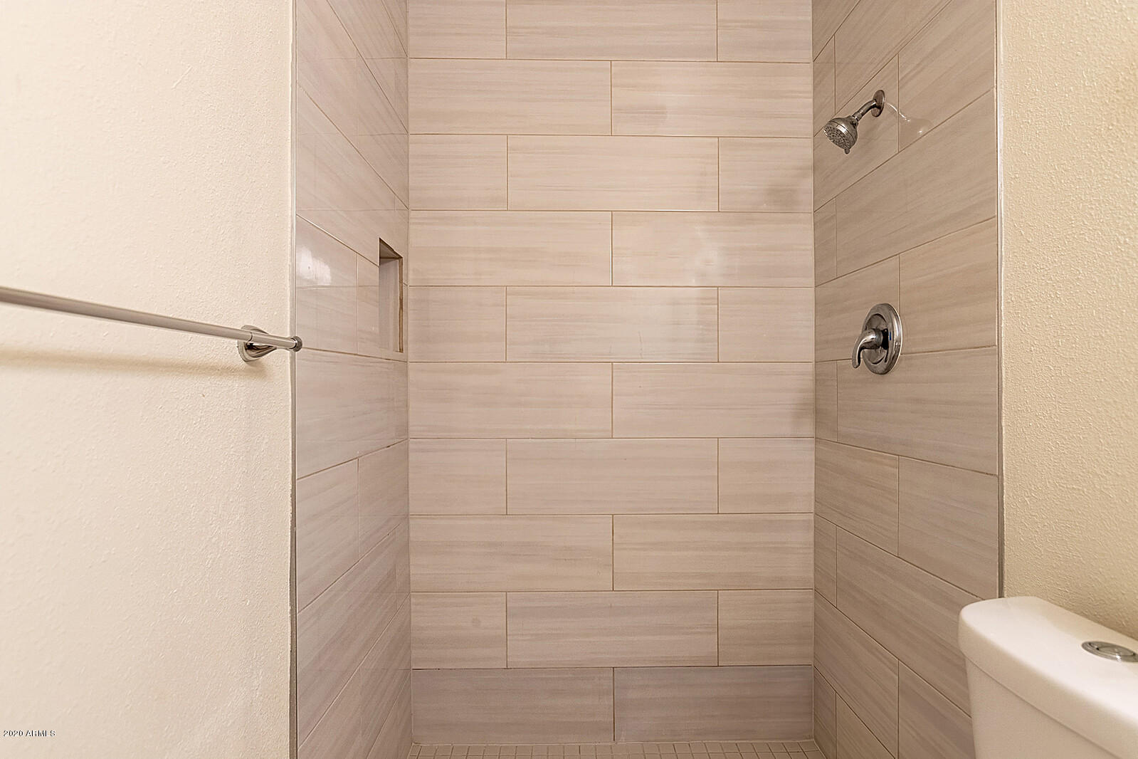 1320 East Bethany Home Road, Unit 35 Phoenix, AZ 85014 - Photo 17 of 33 Master Shower