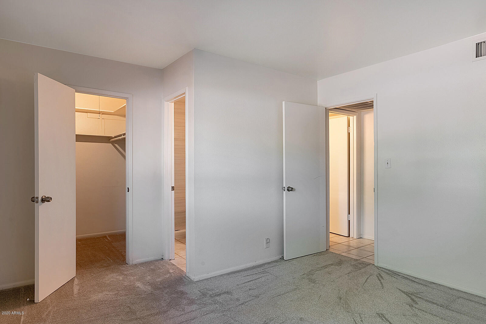 1320 East Bethany Home Road, Unit 35 Phoenix, AZ 85014 - Photo 18 of 33 Master Bedroom With Walk In Closet