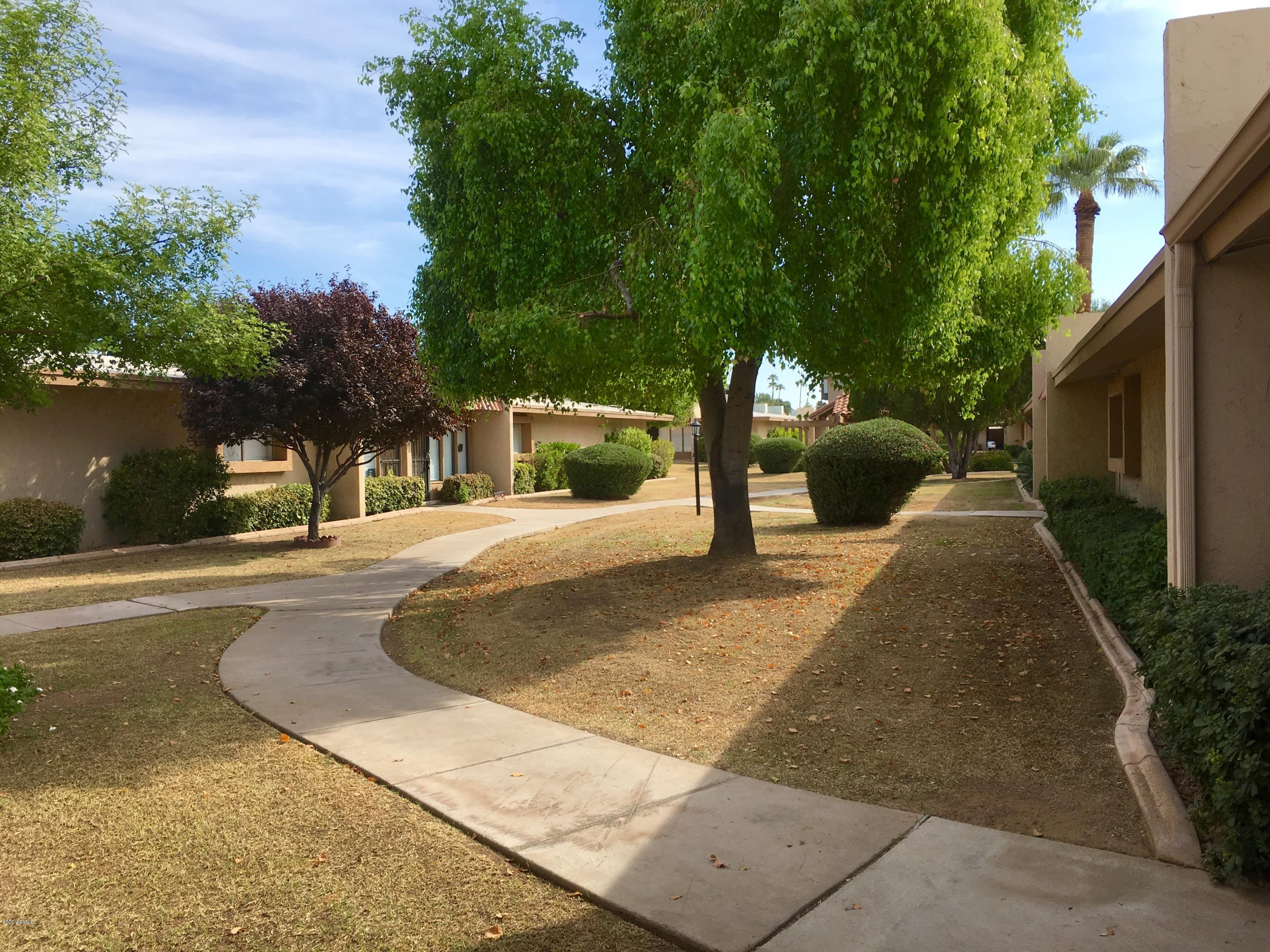 1320 East Bethany Home Road, Unit 35 Phoenix, AZ 85014 - Photo 25 of 33 Grassy Grounds