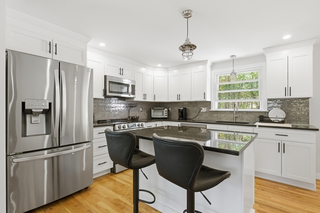 62 Hemenway Road Framingham, MA 01701 - Photo 6 of 24
